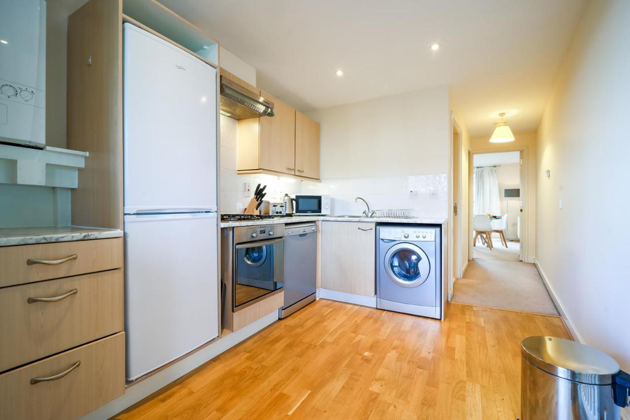 Huntley House Villa Milton Keynes Luaran gambar