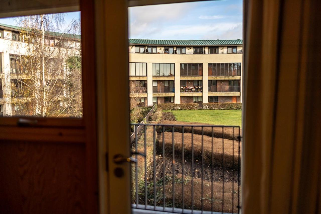 Huntley House Villa Milton Keynes Luaran gambar